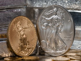 Pochopení zásadních rozdílů: Investiční zlato vs. stříbro